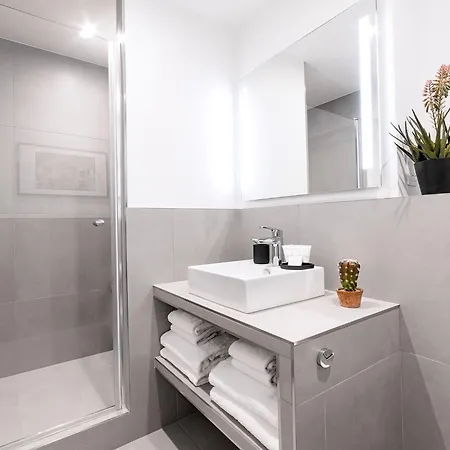 Livinparis - Luxury A/c 3 Bedrooms Opera Iii Apartment Paris